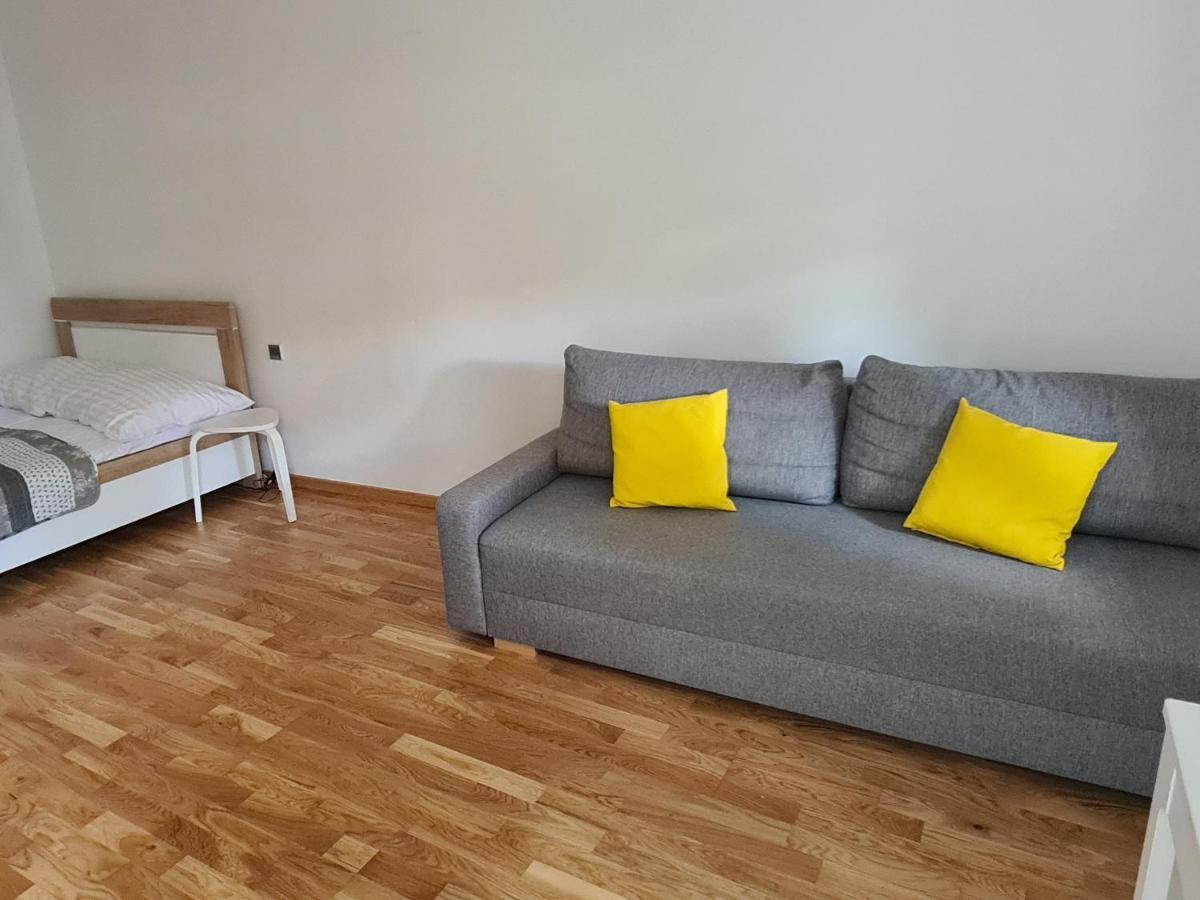 Apartment Na Zamkowej Krakow Luaran gambar